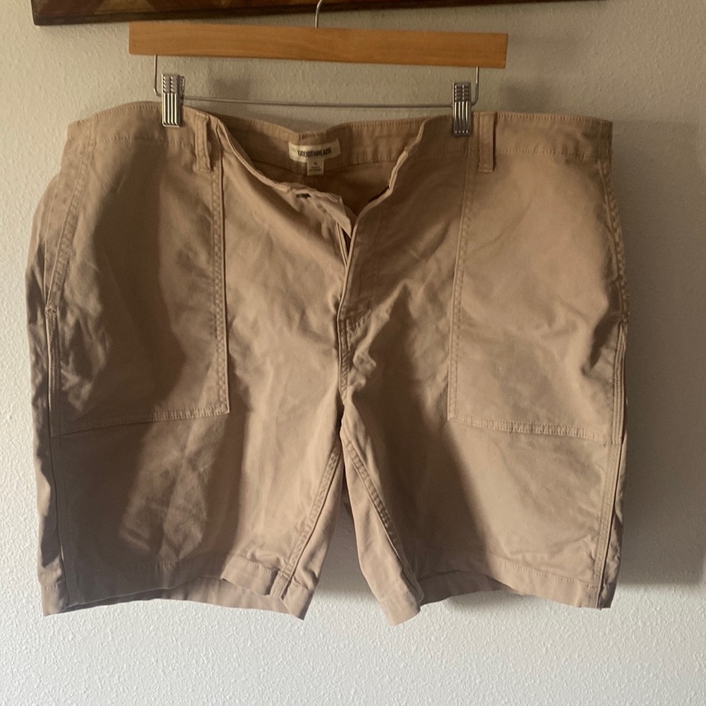 Great shorts size 42